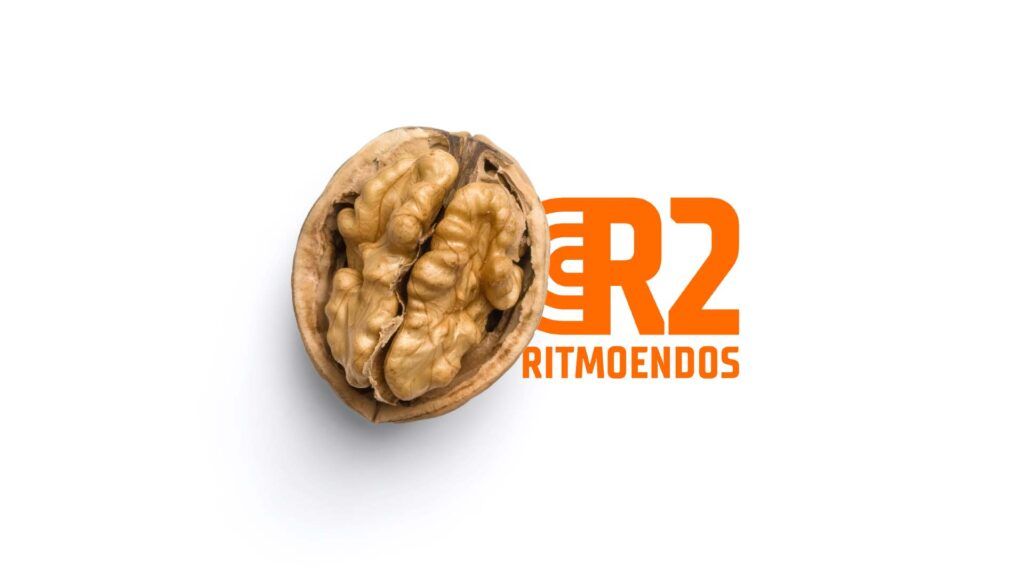 mockup-graphics-cnlzkjG9CwY-unsplash